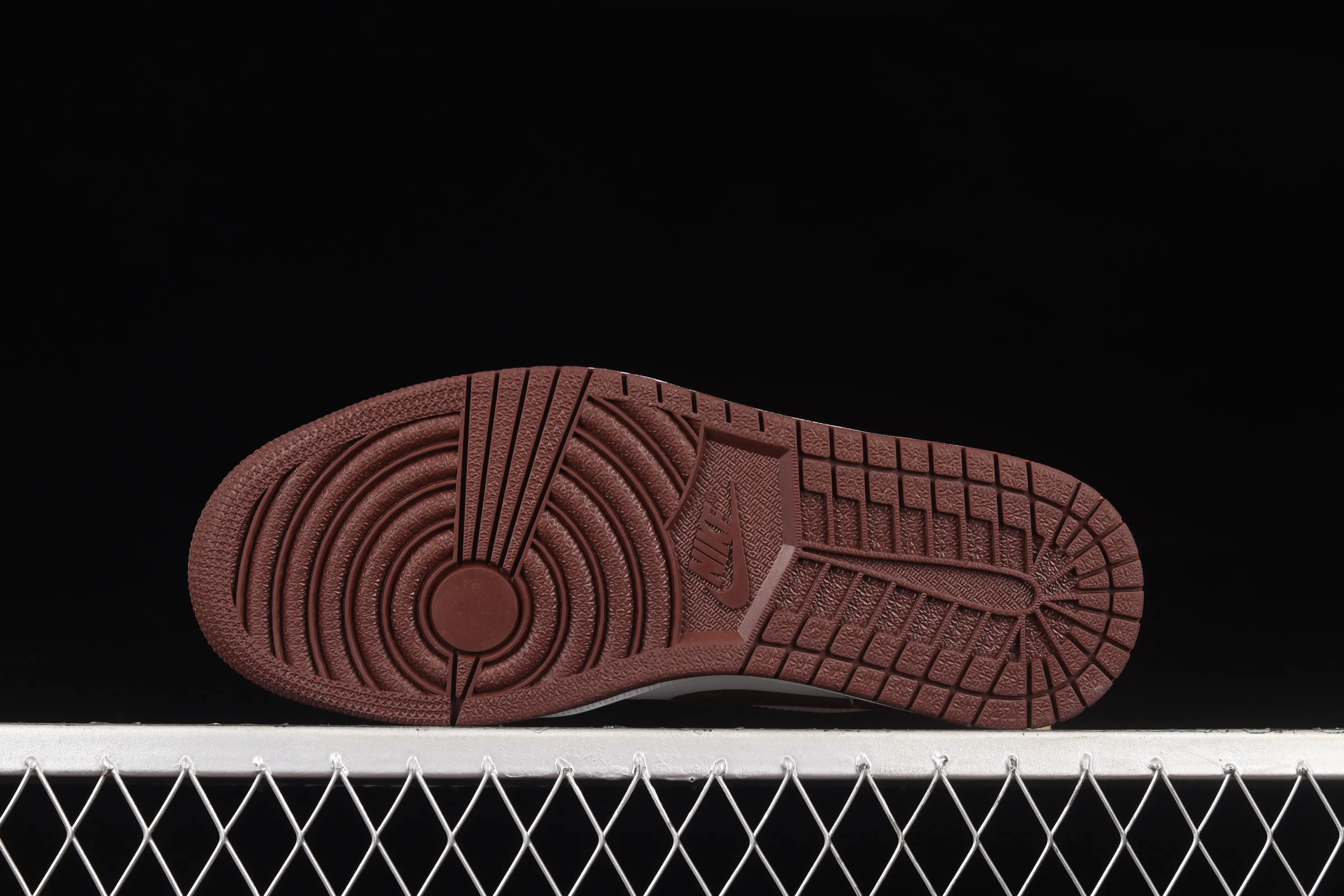 All categories Air Jordan Jordan series basketball shoes Air Jordan 1 Low G version pure original Air Jordan 1 Low AJ1 Joe 1 wine red and white low-top basketball shoes DC0774-116